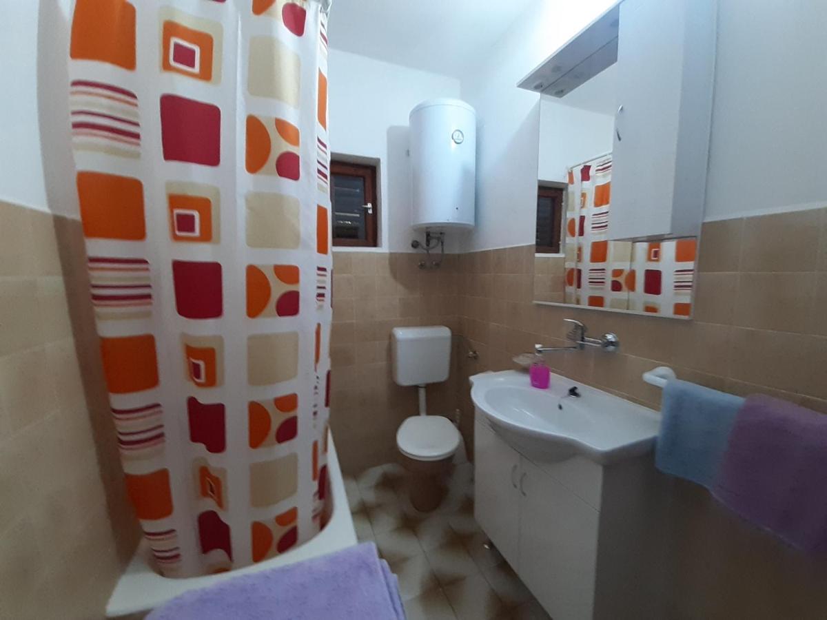 Apartments Cebalo - Ekonomija Korcula Town Bagian luar foto