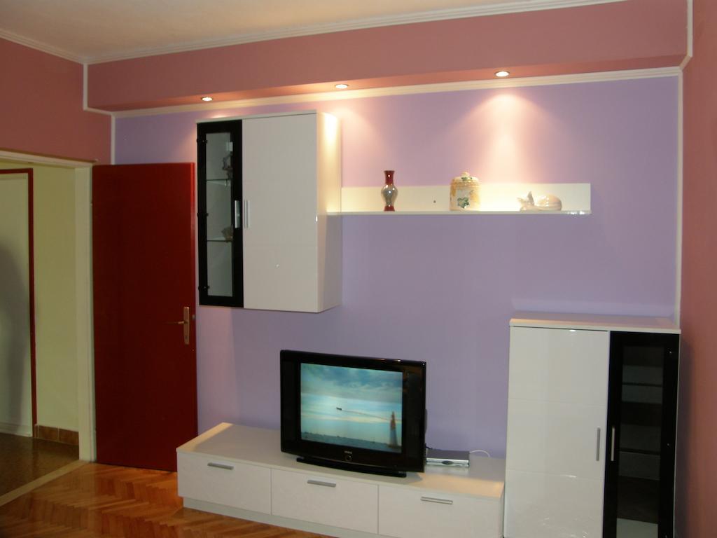 Apartments Cebalo - Ekonomija Korcula Town Bagian luar foto
