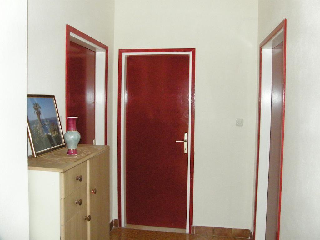 Apartments Cebalo - Ekonomija Korcula Town Bagian luar foto